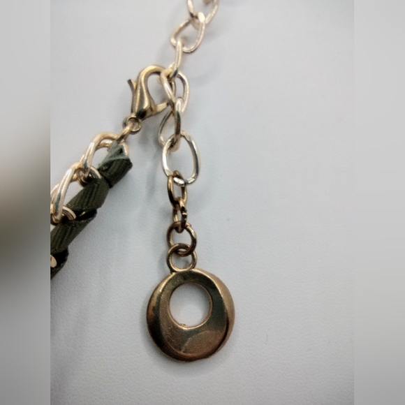 Fashion Gold Toned Chain Linked with Green Ribbon Necklace - Picture 4 of 4